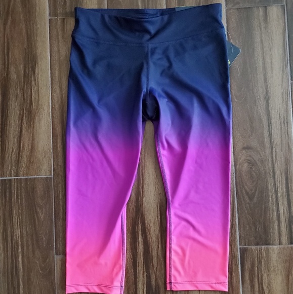Xersion Pants - Super Cute Xersion Ombre Performance Capris